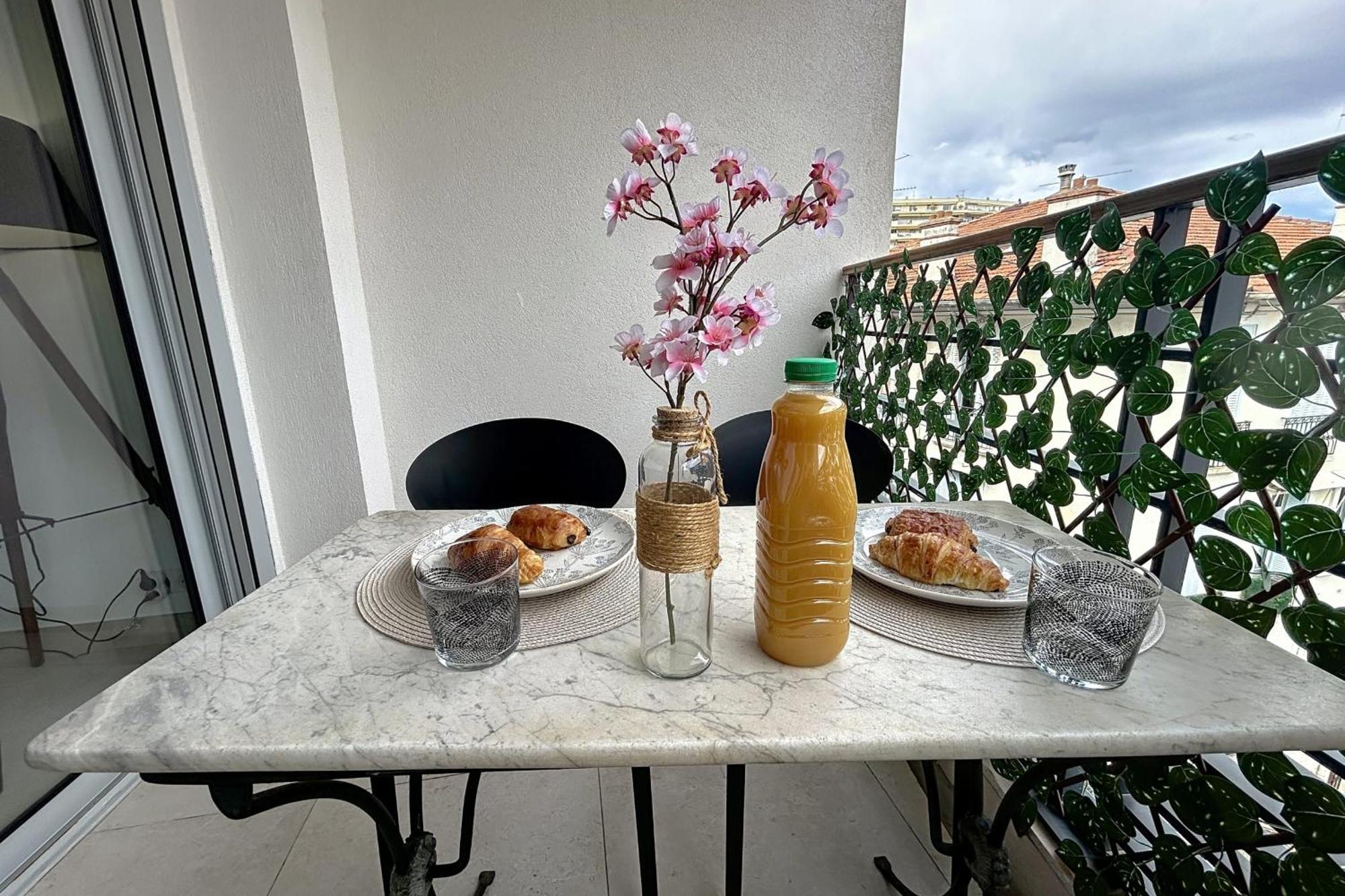 Apartment Splendid 1br In New - Palais 3 Mns